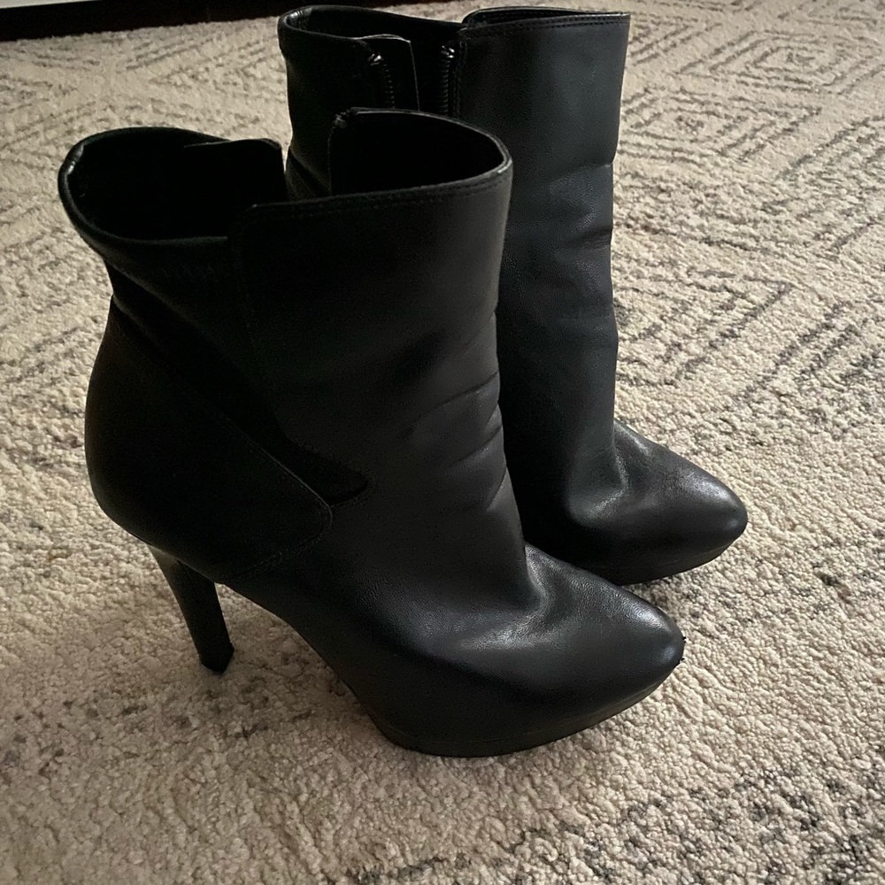 Nine West black boot pumps - Picture 2 of 5